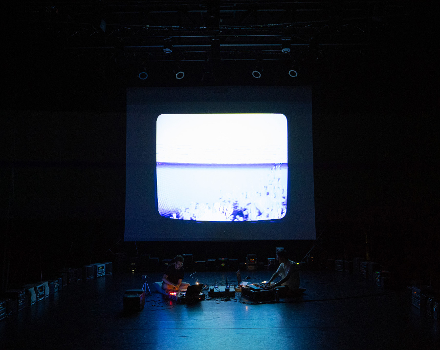 Des que poso aquest dial